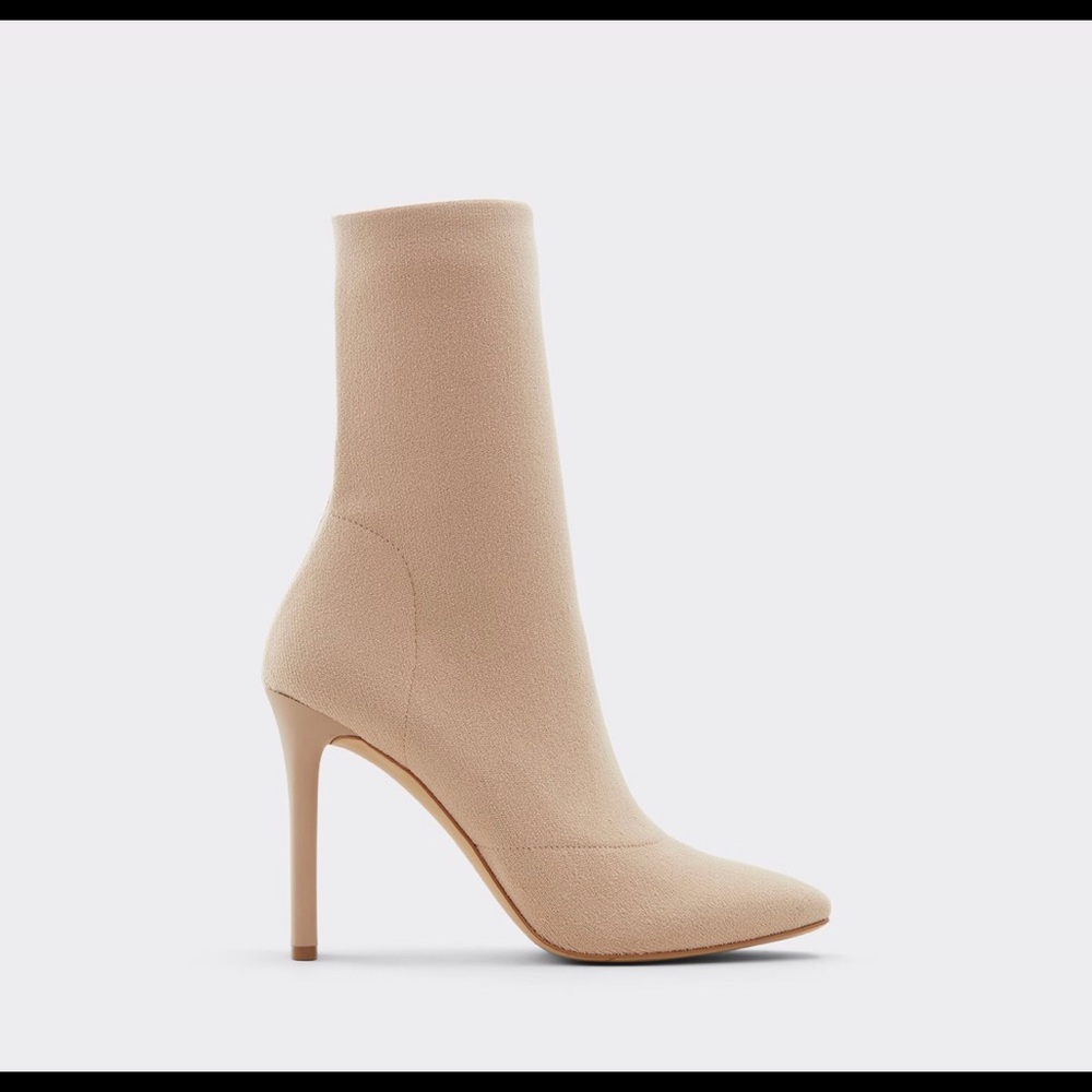 Aldo $130 Delylah SZ 8 Nude Boots 8 high heel booties beige taupe tan Square toe